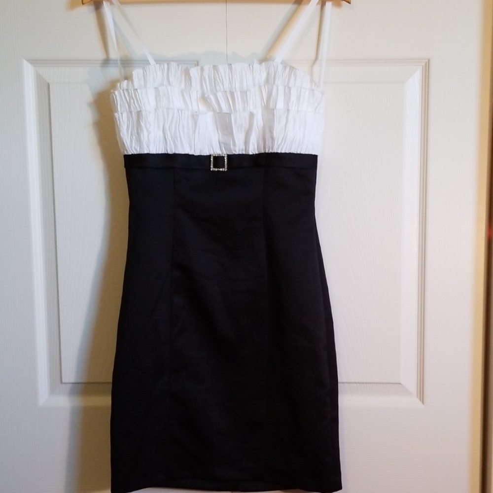 Roberta strapless dress